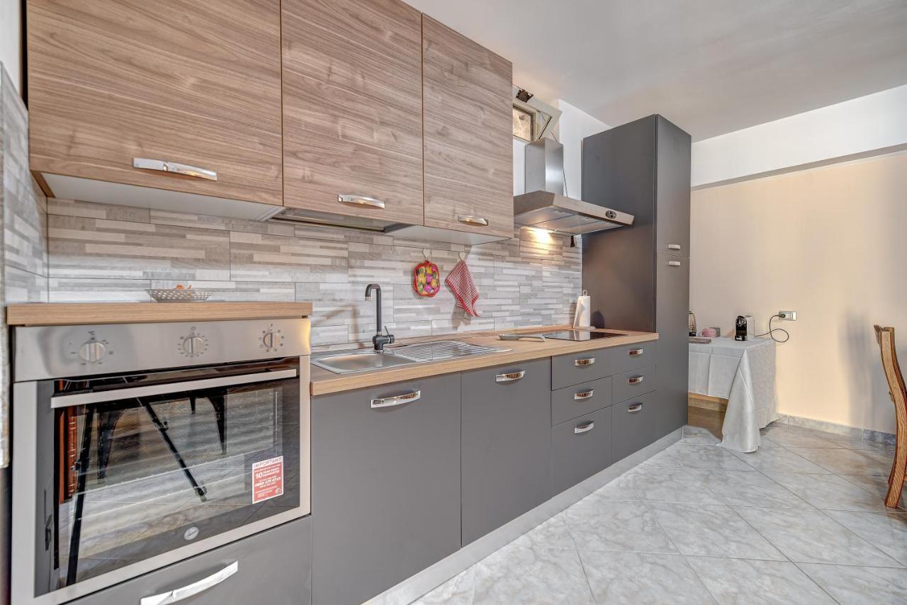 Appartamento Mileva House Civitavecchia Extérieur photo