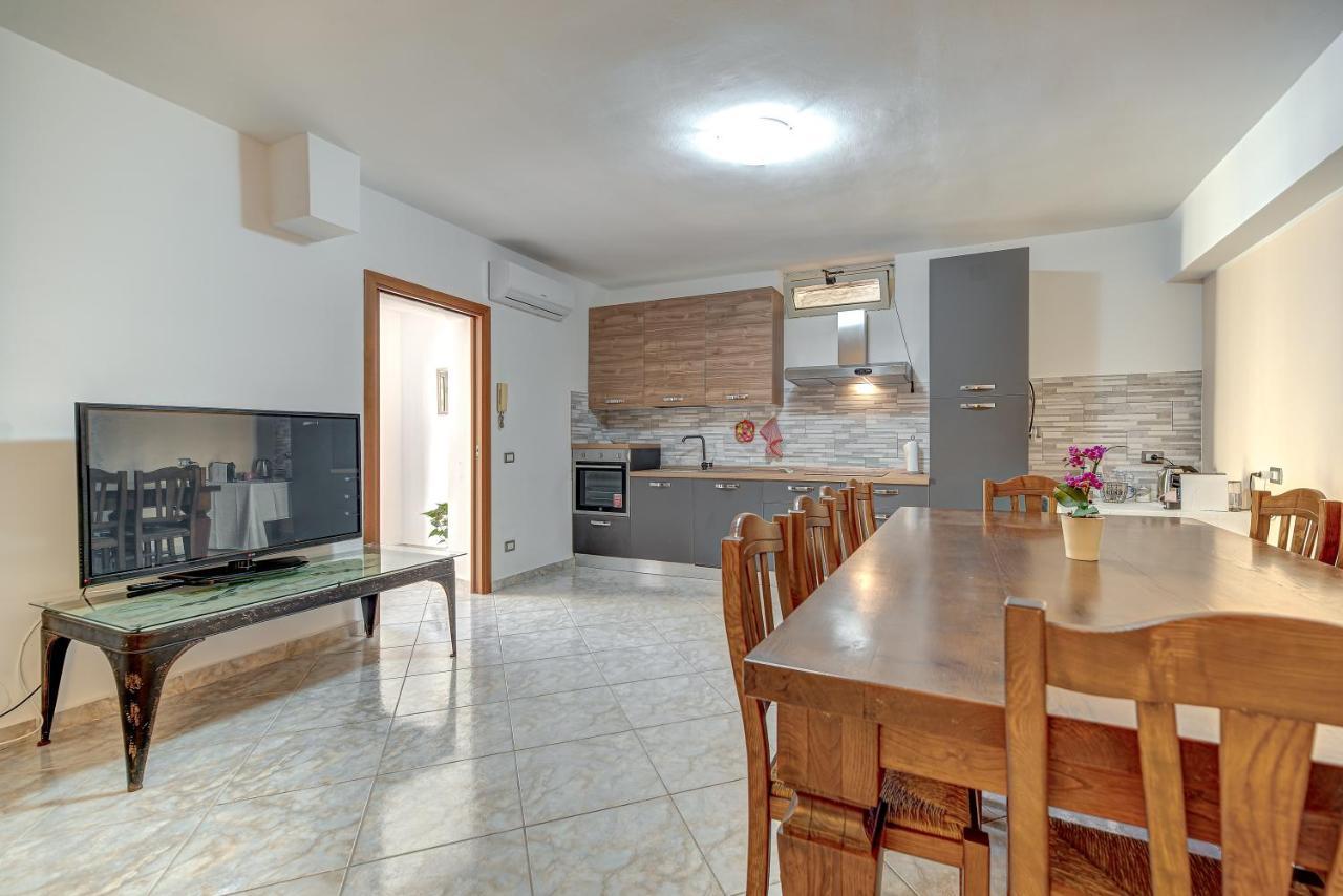 Appartamento Mileva House Civitavecchia Extérieur photo